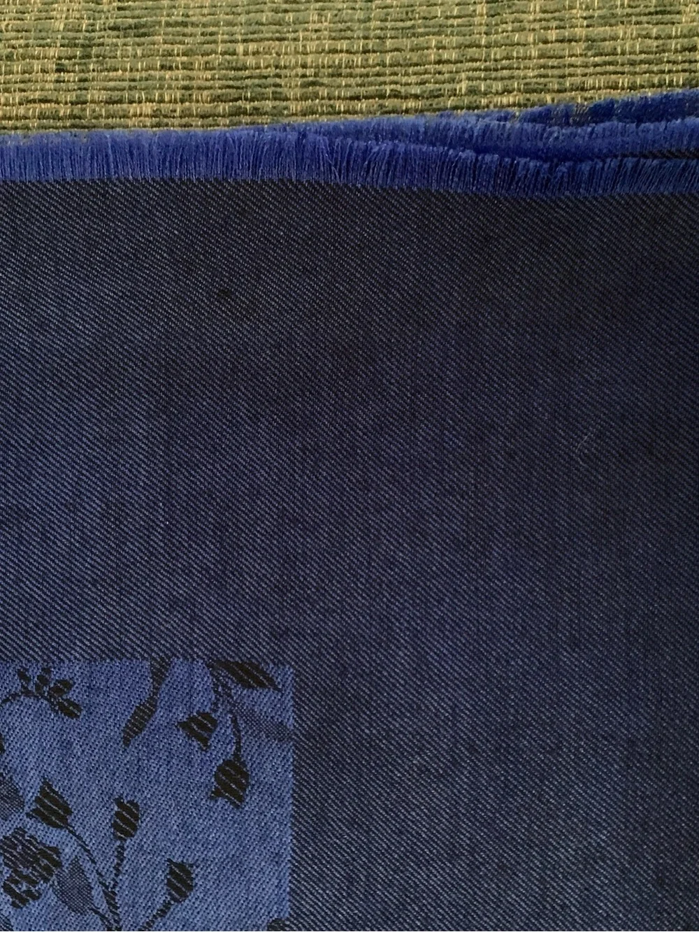 GUCCI WRAP SCARF WOOL SILK ROYAL BLUE 60” SQUARE